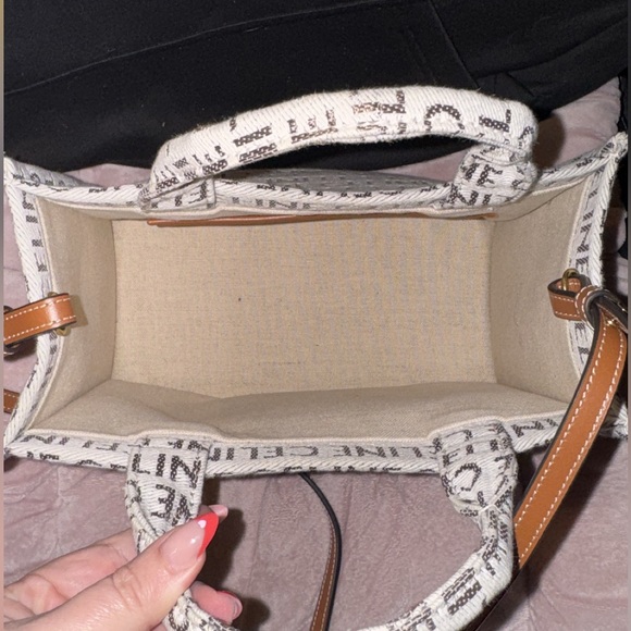 š„Celine Small Thais Toteš„ - Picture 5 of 7